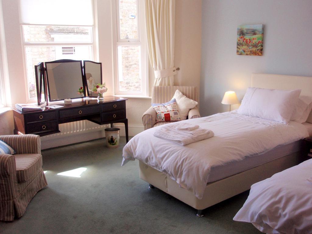 Bed and Breakfast Weston House Bampton  Habitación foto