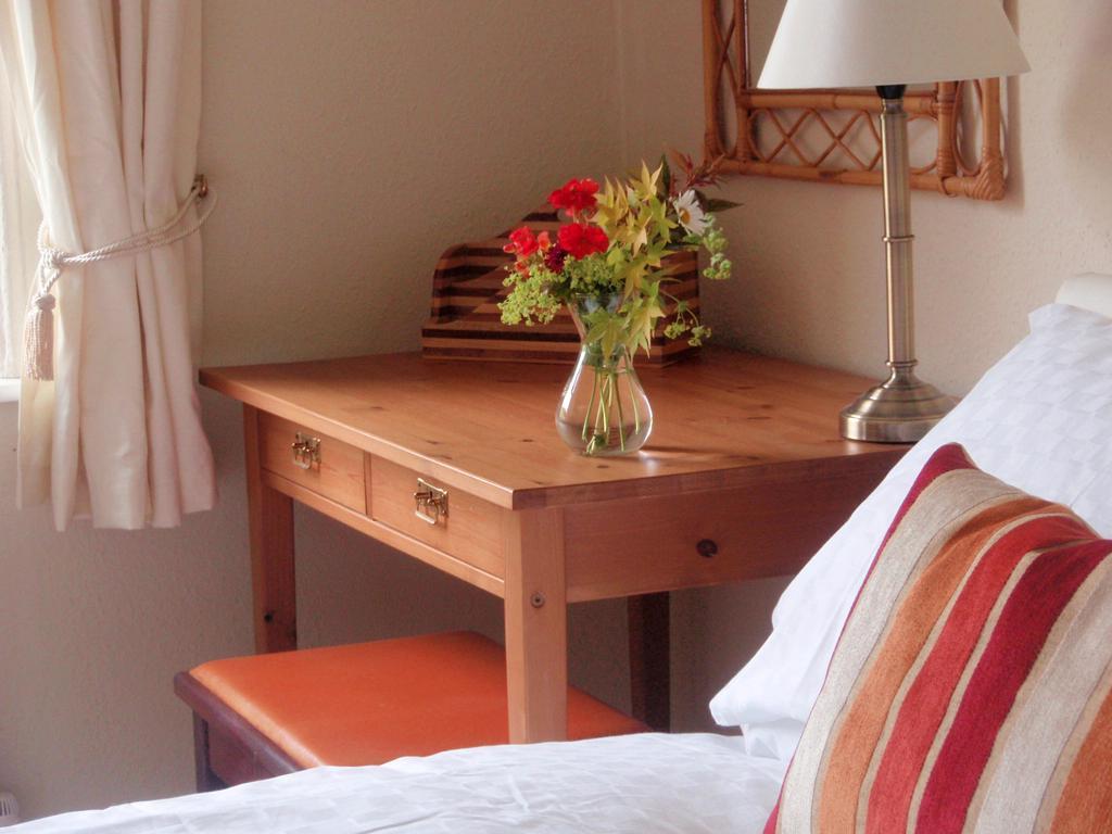 Bed and Breakfast Weston House Bampton  Habitación foto